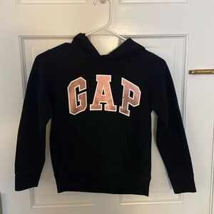 A Girls Black GAP Sweatshirt; Size Large (10)